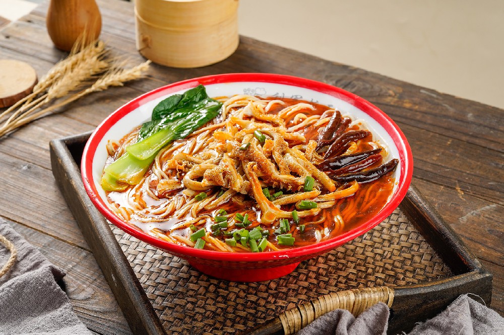 牛杂面加盟-祥城利军板面免费加盟带来的财富商机