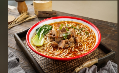 在瞬息万变的市场浪潮中，牛肉板面，牛杂面，给你带来的新商机